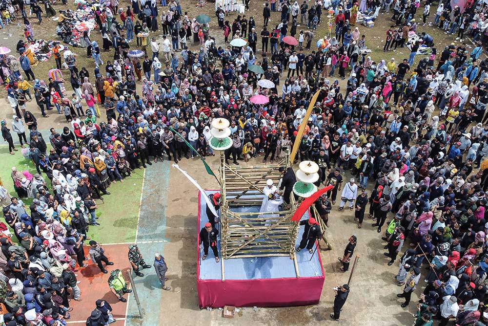  Sambut Maulid Nabi, Warga di Ciamis Gelar Tradisi Nyangku atau Pencucian Benda Pusaka
