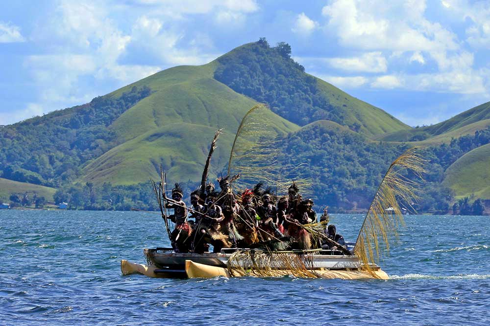  Kemeriahan Festival Danau Sentani ke-13 di Papua