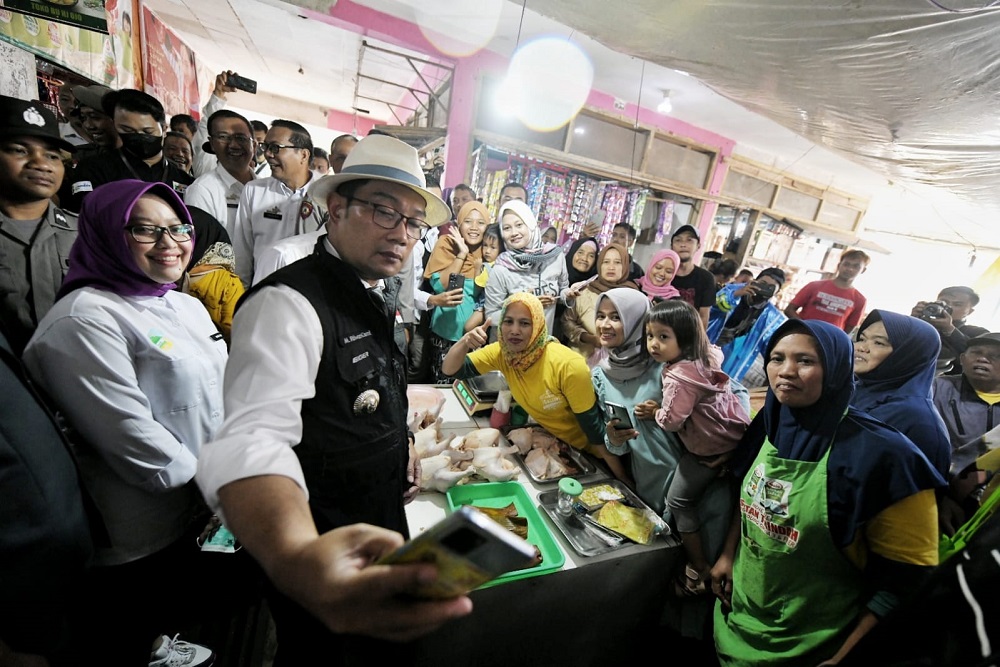 Gubernur Jawa Barat Ridwan Kamil mengawali Siaran Keliling di Pasar Galuh, Kabupaten Ciamis, Rabu (26/10/2022).