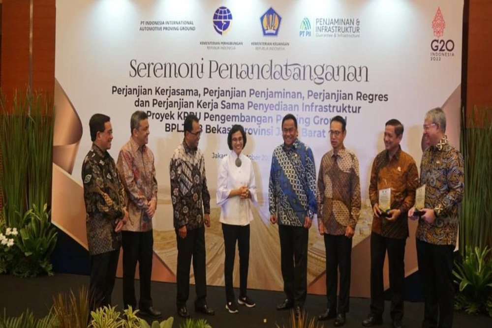 Penandatanganan Perjanjian Proyek KPBU Pengembangan Proving Ground Standar Internasional standar internasional senilai Rp 2 triliun, di Jakarta, Senin (31/10/2022)/Istimewa