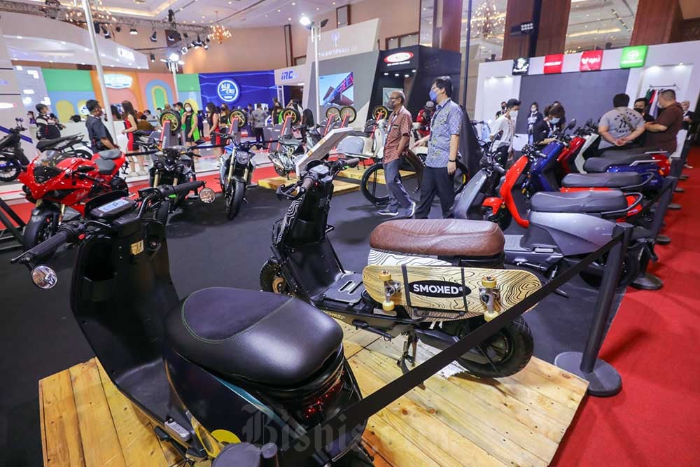  Sepeda Motor Listrik Jadi Primadona di Ajang IMOS 2022