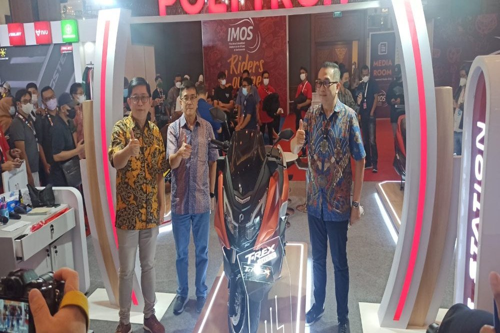  Siap Bersaing! Polytron Luncurkan Dua Motor Listrik di IMOS 2022