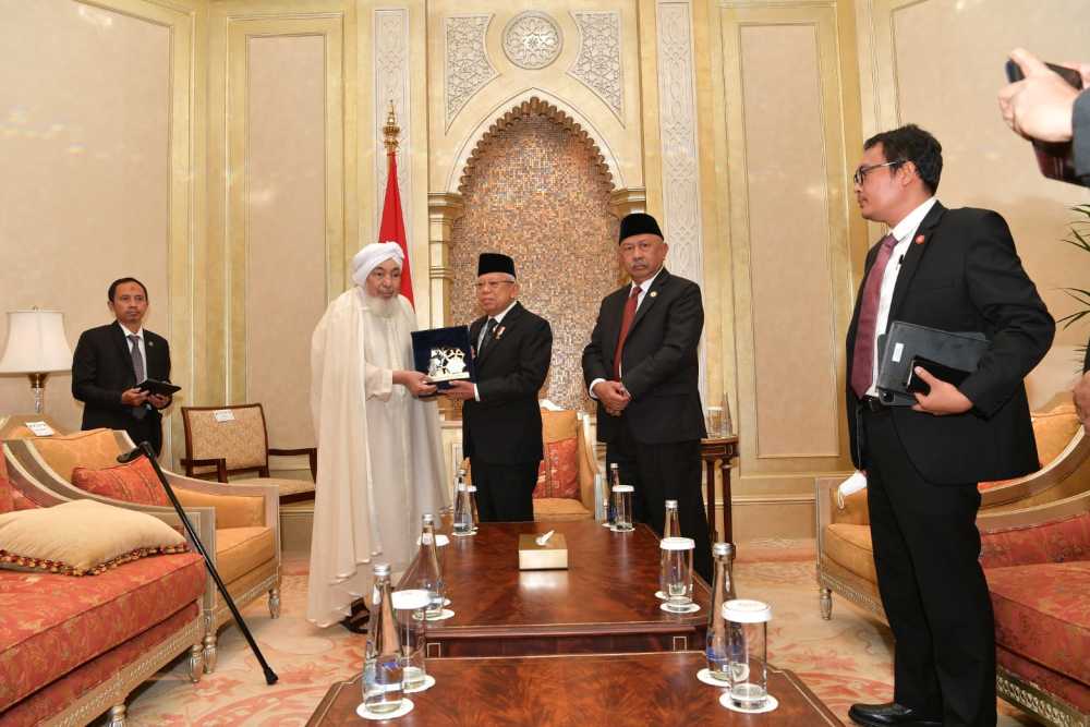 Jokowi Terima Penghargaan Al Hasan bin Ali untuk Perdamaian dari ADFP