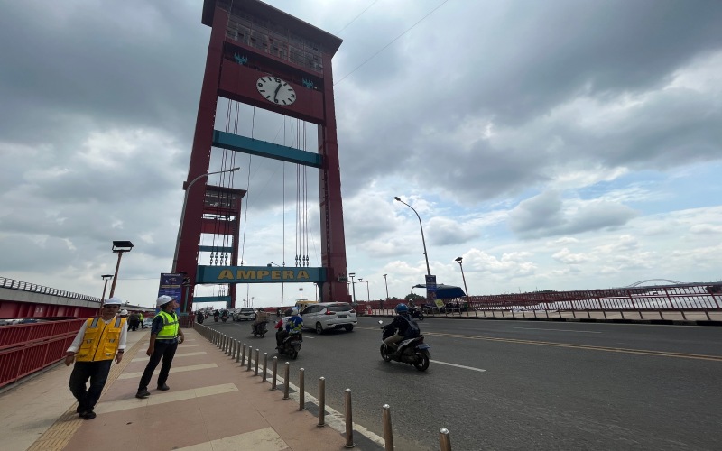  Wow! Jembatan Ampera Bakal Dipasang Lift