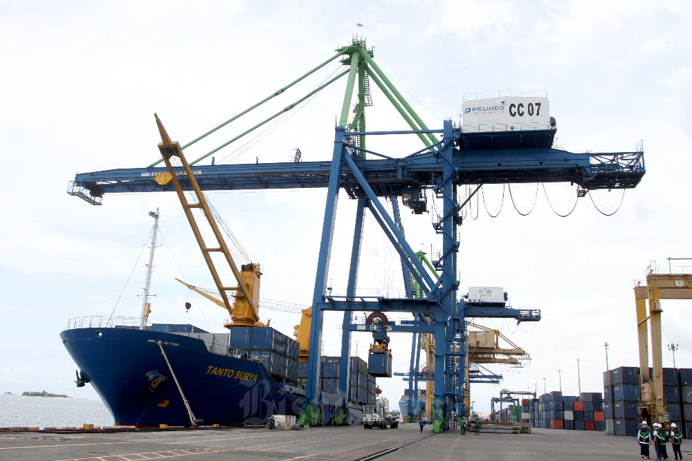  Perawatan Peralatan di Terminal Petikemas Oleh PT Equiport Inti Indonesia