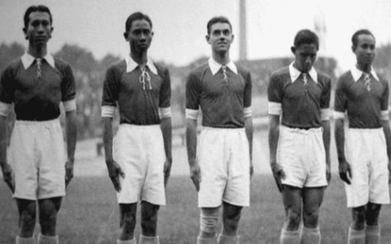  Kenalan dengan 5 Orang Indonesia yang Ikut Bela Timnas Hindia Belanda di Piala Dunia 1938