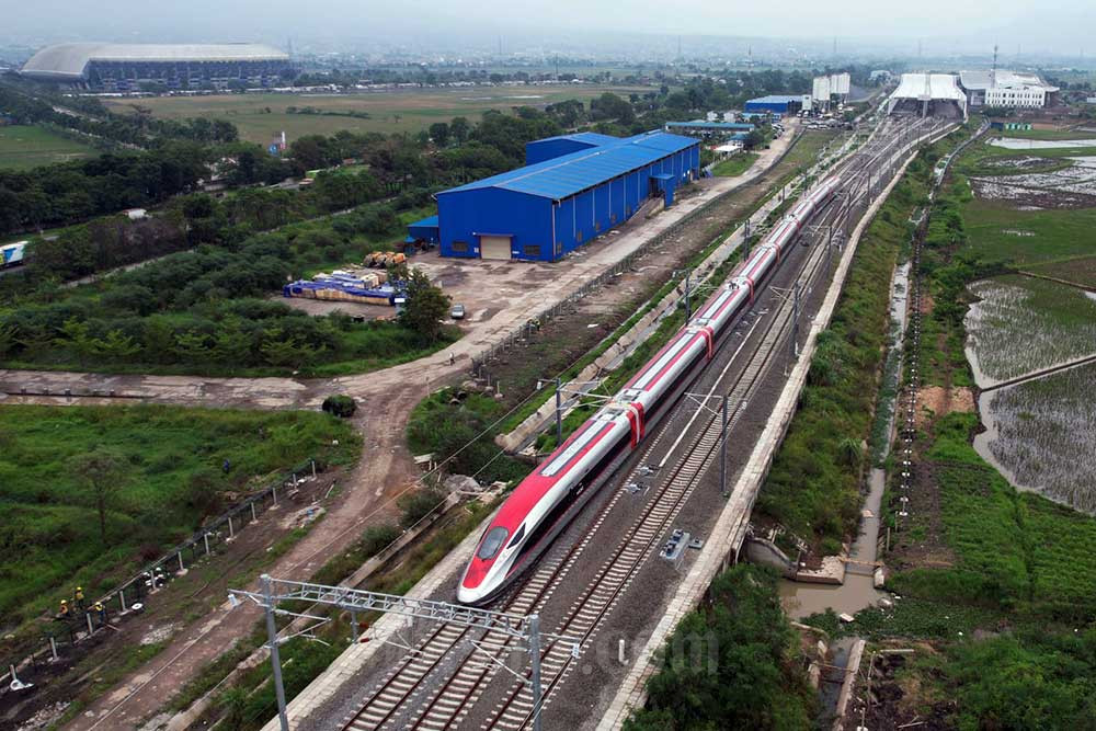  Rangkaian Kereta Cepat Jakarta-Bandung Mulai Lakukan Uji Coba Secara Full Electric