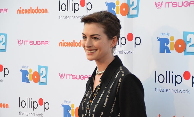  Anne Hathaway Bakal Jadi Bintang B20 Summit di Bali