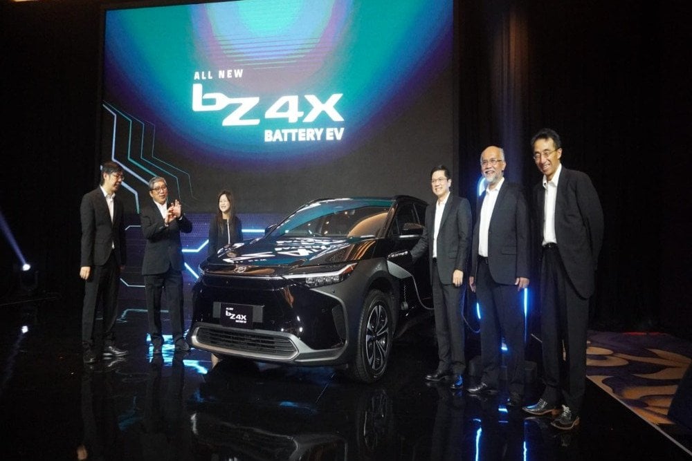  Luncurkan bz4X, Toyota Hadirkan Charging Station di 300 Titik