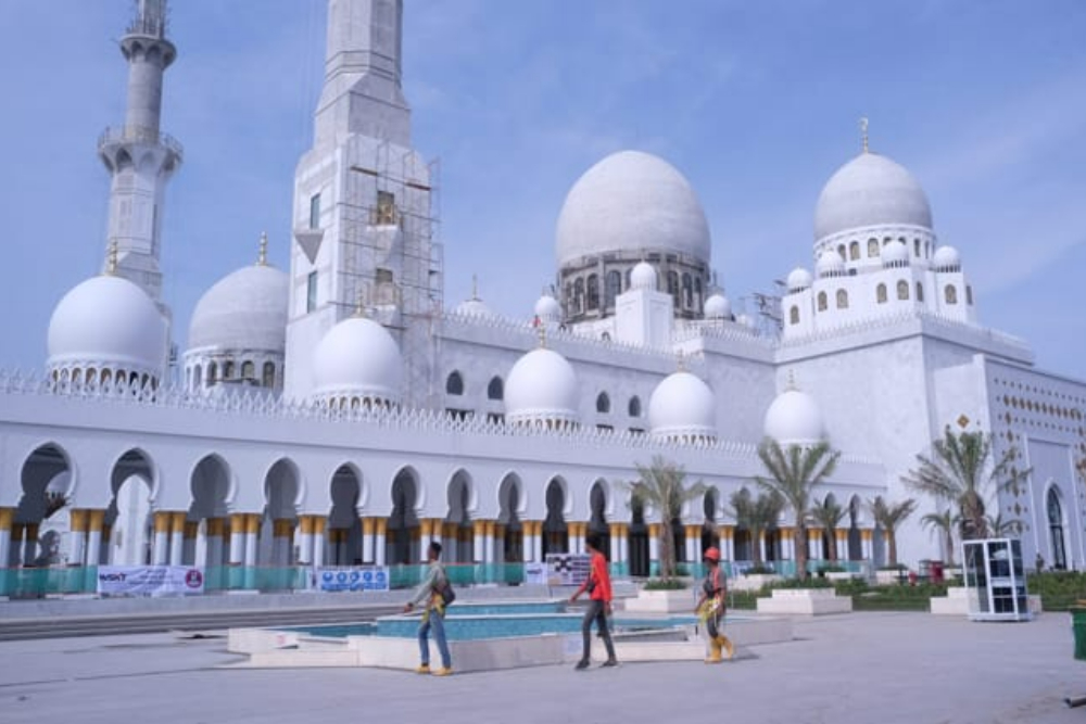 Biaya Perawatan Masjid Raya Sheikh Zayed Lebihi APBD Solo, Gibran: Kita Serahkan Kemenag