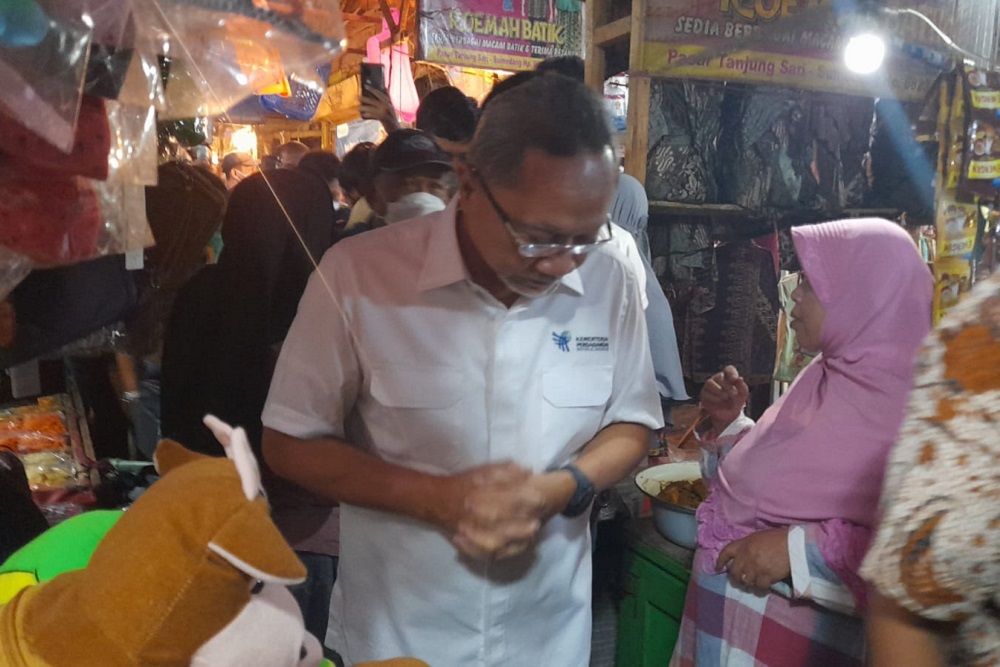  Pantau Harga Beras di Pasar Tanjungsari Sumedang, Zulhas: Kami Akan Optimalkan KPSH