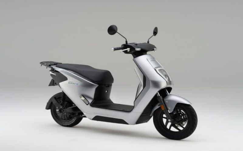  Honda Luncurkan Motor Listrik EM1 di Pameran EICMA