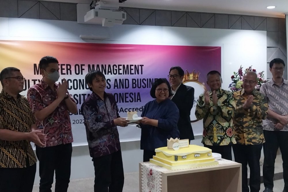 Fakultas Ekonomi dan Bisnis Universitas Indonesia (FEB UI), melalui Program Studi Magister Manajemen (MM), secara resmi memperoleh kembali akreditasi dari Association of MBAs (AMBA)/FEB-UI