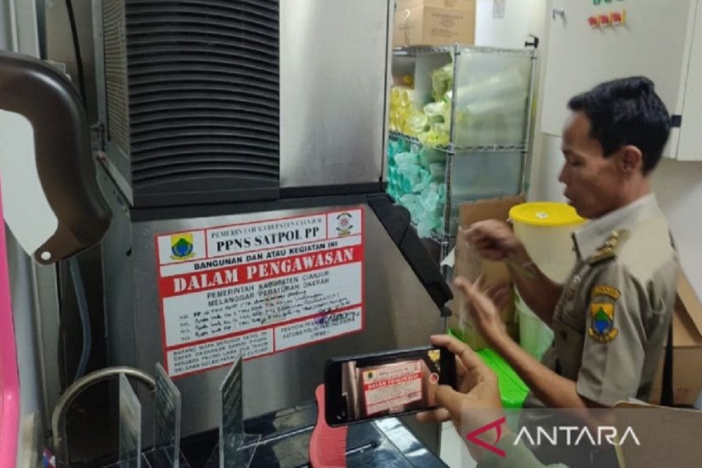  Kedai Starbucks di Cianjur Disegel