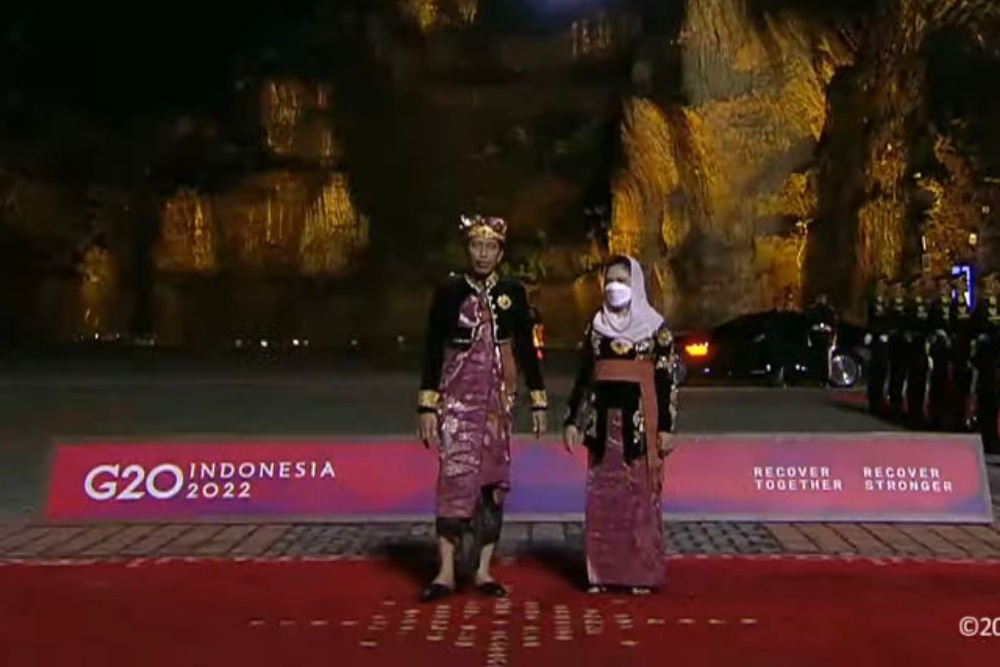 Gala Dinner KTT G20, Jokowi-Iriana Pakai Baju Adat Bali