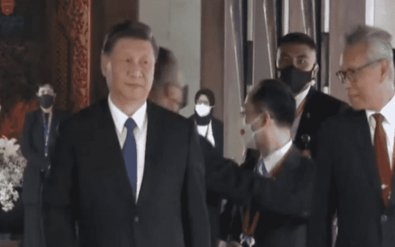 Pengawal Xi Jinping dihadang Paspampres Indonesia di KTT G20 Bali.