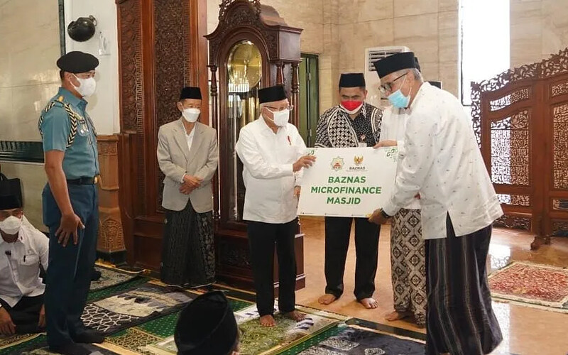  Wapres Serahkan Bantuan Baznas Microfinance di MAJT