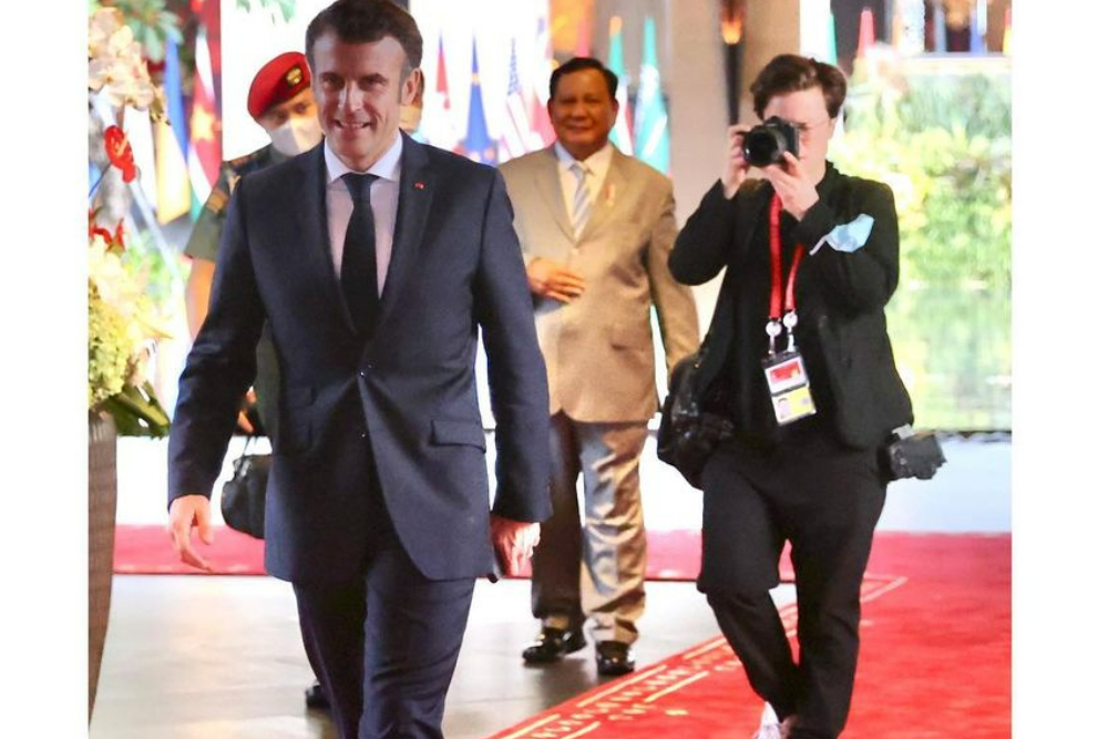 Menhan Prabowo menjadi sorotan karena berjalan di samping karpet merah yang diperuntukkan untuk petinggi negara saat KTT G20/Instagram @bachren.71