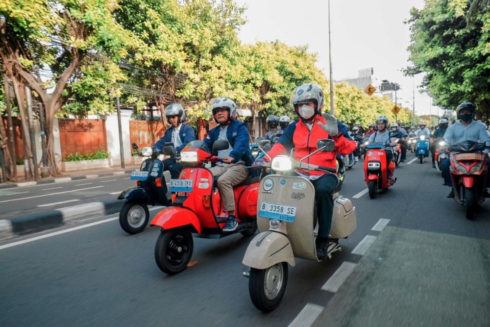  Menteri ESDM: Pakai Motor Listrik Bisa Hemat Rp2,5 Juta per Tahun