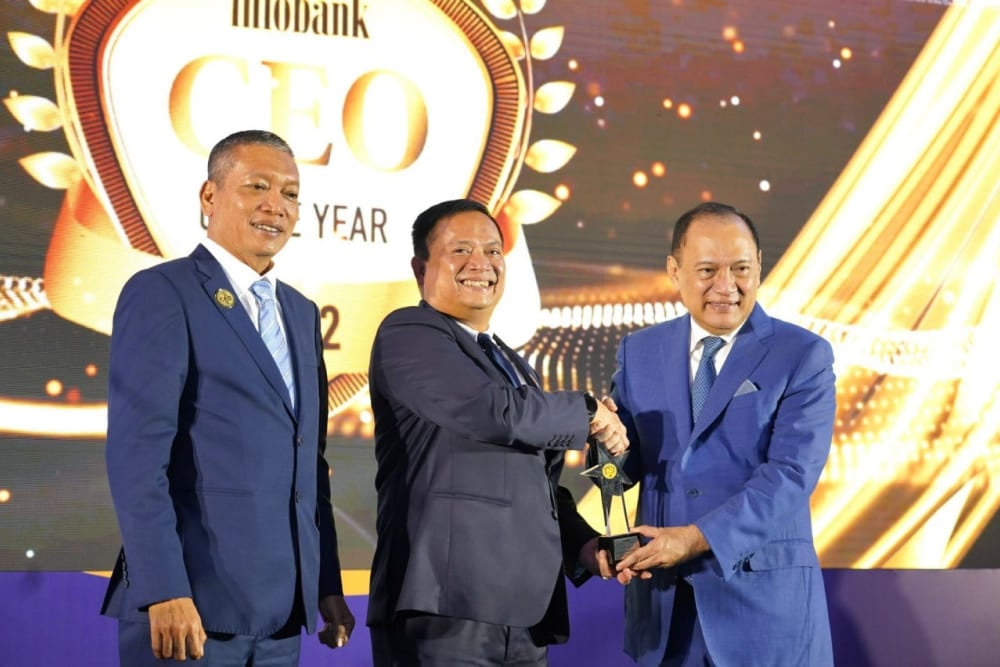  Dirut PT PNM Arief Mulyadi Raih Penghargaan CEO Of The Year