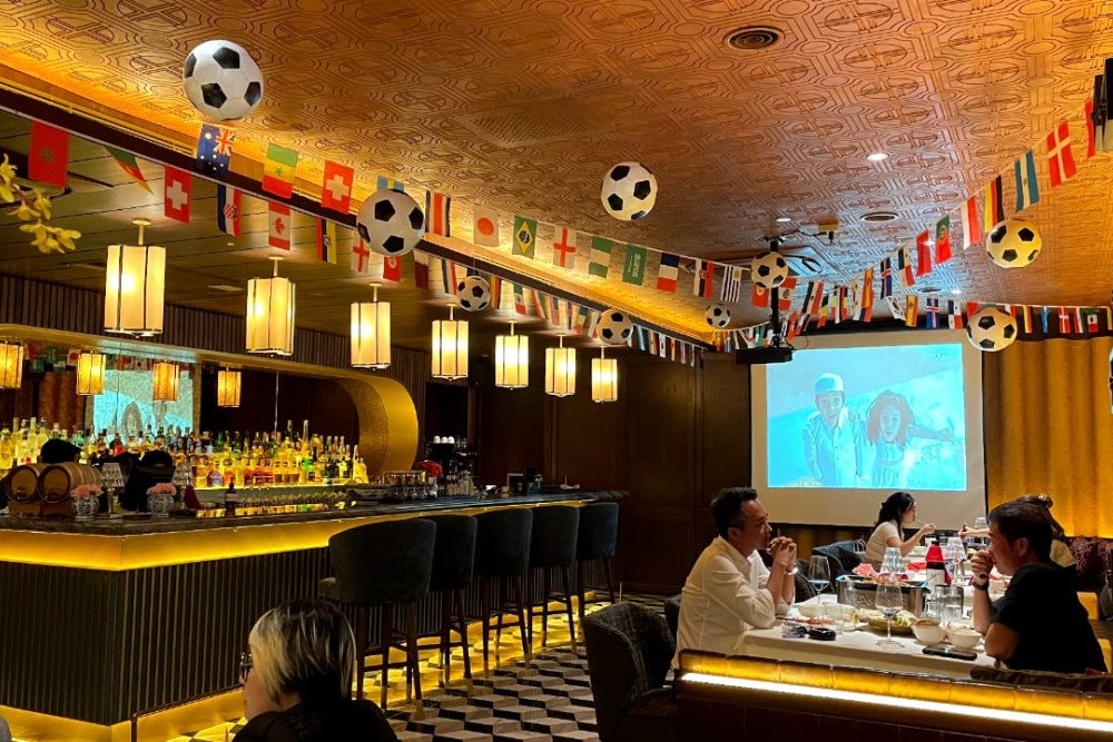 Suasana nonton bareng Piala Dunia 2022 di Shu Cuisine and Bar, Jakarta/Shu Cuisine and Bar