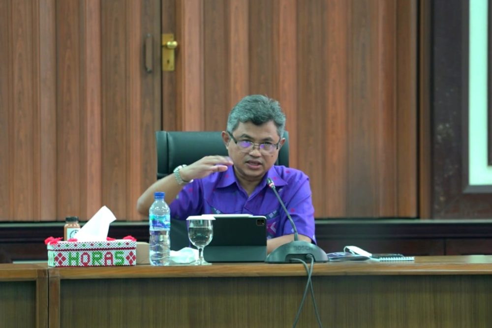 Doddy Zulverdi, Kepala Perwakilan Bank Indonesia Sumatera Utara memberikan penjelasan tentang pertumbuhan ekonomi Indonesia