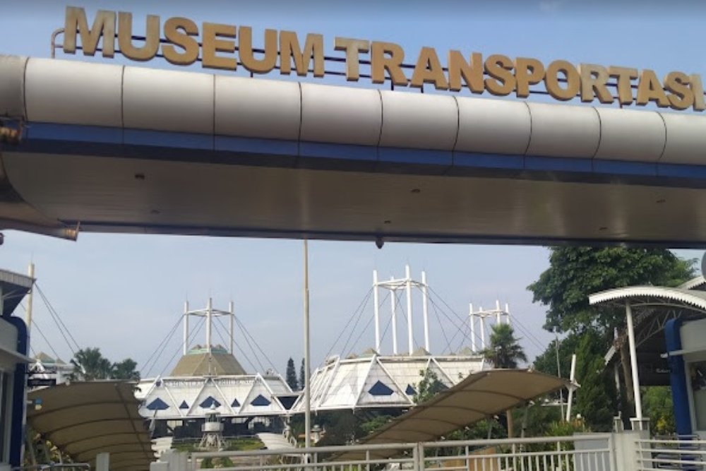  Kendaraan Listrik Mejeng di Museum Transportasi TMII