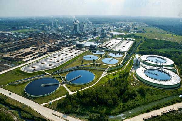 Foto aerial kawasan pabrik PT Riau Andalan Pulp and Paper (RAPP) di Pangkalan Kerinci, Riau, yang merupakan salah satu pabrik kertas terbesar di dunia./Istimewa