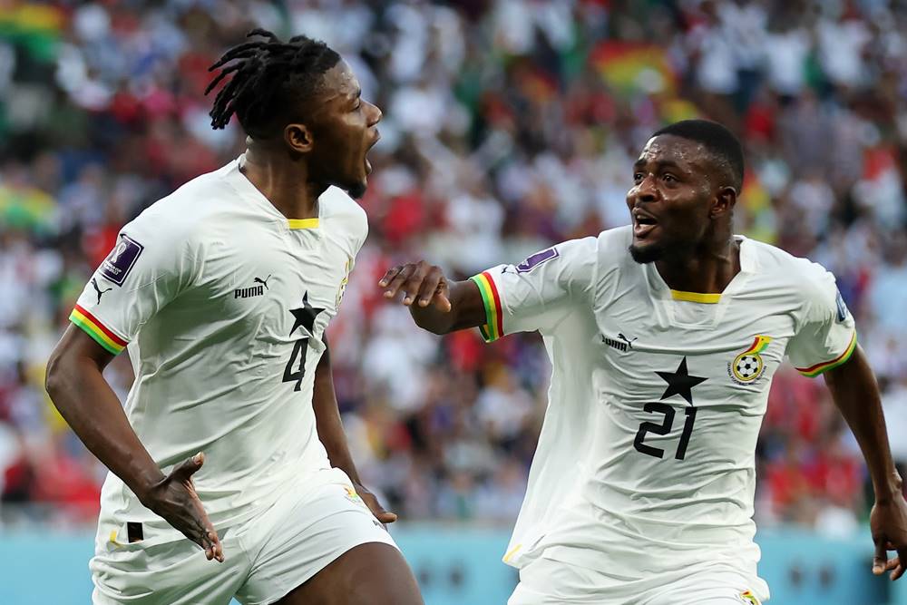 Hasil Korea Selatan vs Ghana dalam lanjutan Grup H Piala Dunia akhirnya dimenangkan Ghana. Pemain Timnas Ghana, Mohammed Salisu mencetak gol ke gawang Korsel di Piala Dunia 2022/FIFA