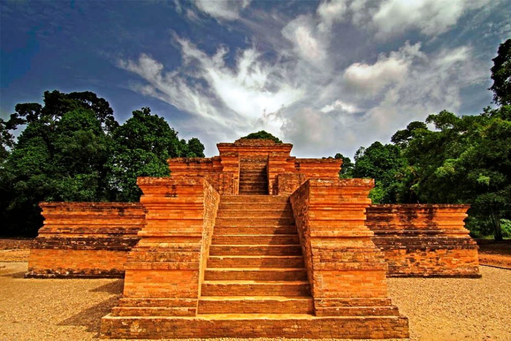  Sejarah Candi Muaro Jambi, Komplek Candi Terluas di Asia Tenggara