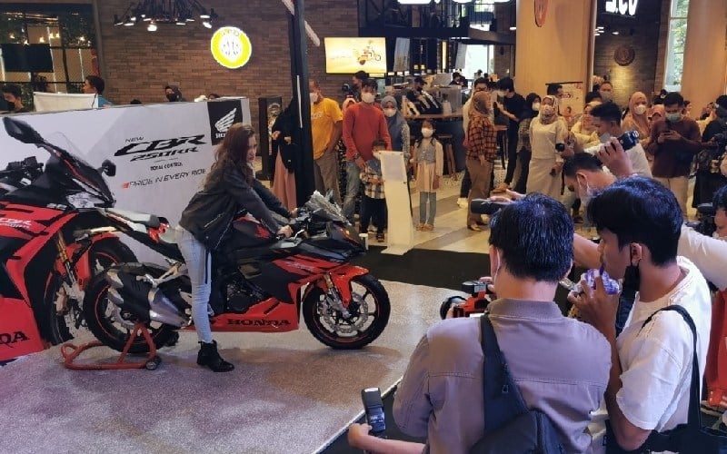 Ditopang Model Terbaru, Penjualan Motor Sport Honda di Pekanbaru Capai 8.277 Unit