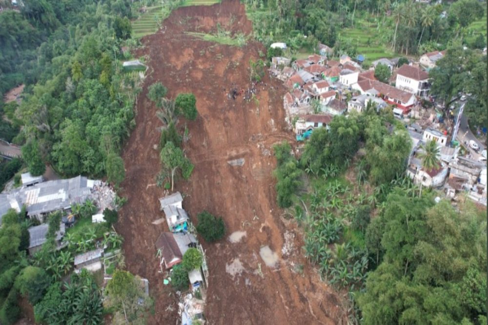 Update Gempa Cianjur: Meninggal 327, Pengungsi 108.720 Jiwa