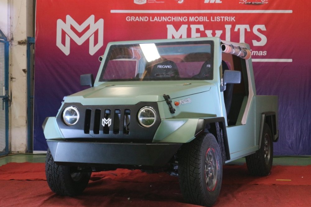Institut Teknologi Sepuluh Nopember (ITS) meluncurkan mobil listrik terbaru yang diberi nama Multipurpose Electric Vehicle ITS (MEvITS) - Dok. ITS.