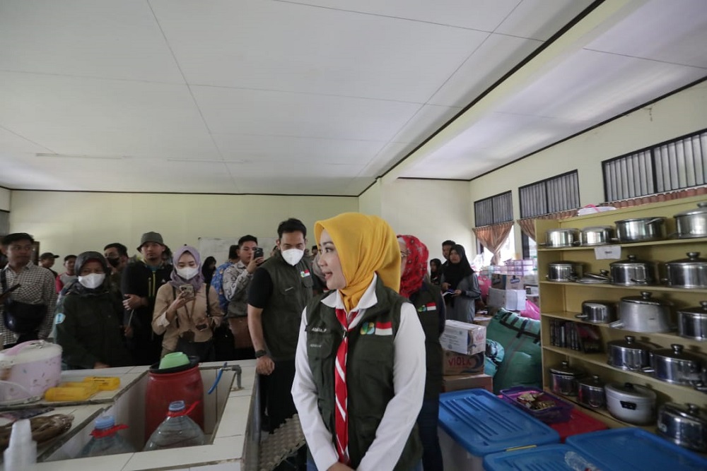  Tinjau Warga Terdampak Gempa di Cianjur, Atalia Ajak Bantu Penyediaan Air Bersih