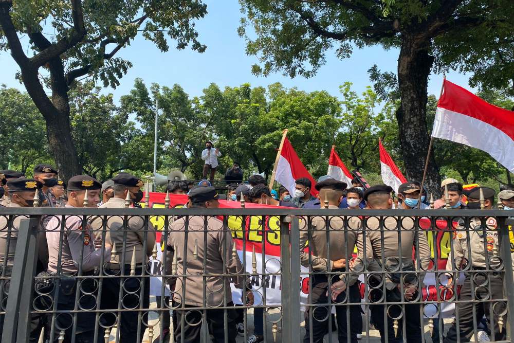  Demonstrasi Tolak Reuni 212 di Depan Balai Kota