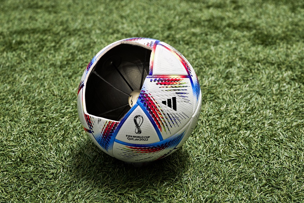 Super Canggih! Bola Piala Dunia Al Rihla Dilengkapi Sensor, Bisa Dicharge Layaknya Smartphone