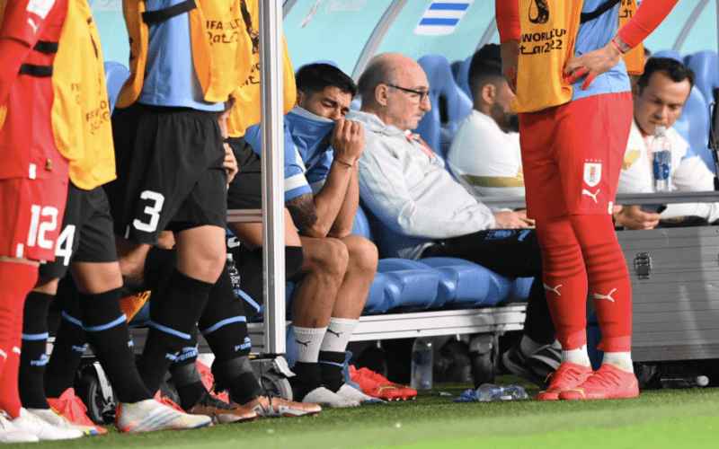  Dengar Kabar Korsel Menang atas Portugal, Luis Suarez Nangis di Bangku Cadangan, Sabar ya Bang!