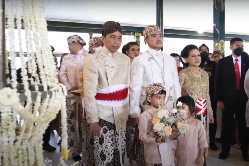  Akad Nikah Kaesang-Erina: Jokowi dan Keluarga Tiba di Royal Ambarrukmo