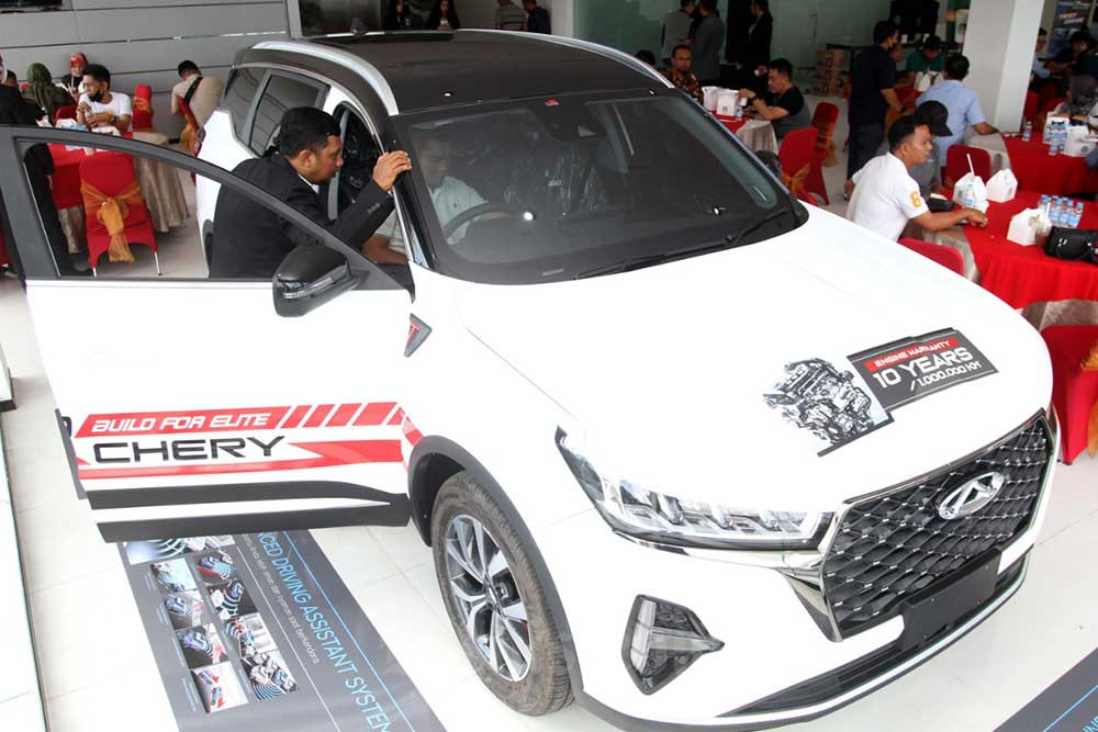  Mobil Chery Curi Perhatian Konsumen di Makassar