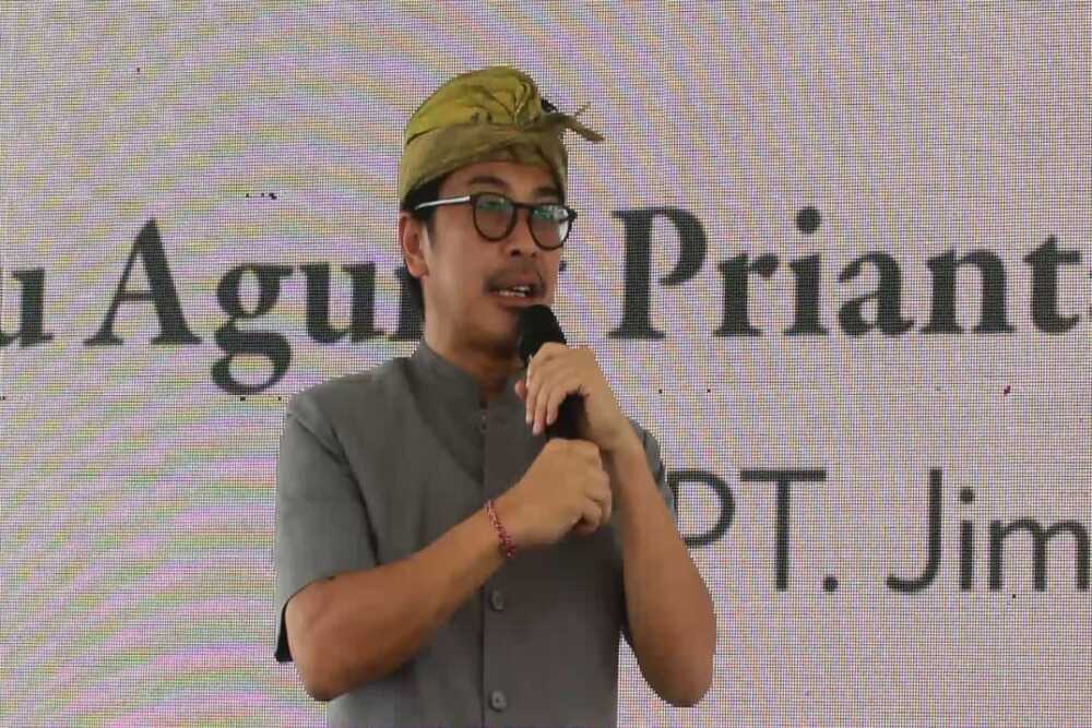 CEO PT. Jimbaran Hijau, Putu Agung Prianta saat peluncuran Nata Desa Resort Residence di Jimbaran, Minggu (10/12/2022)./Bisnis