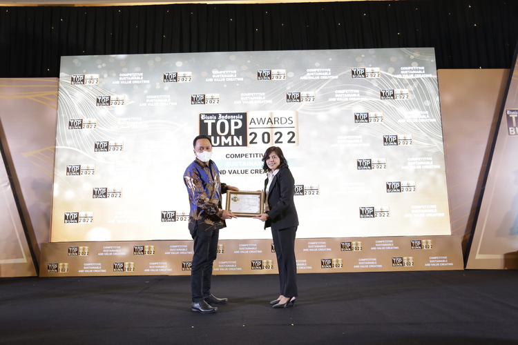 Pusri Palembang meraih penghargaan dalam ajang TOP BUMN Awards 2020 yang digelar Bisnis Indonesia/ Istimewa