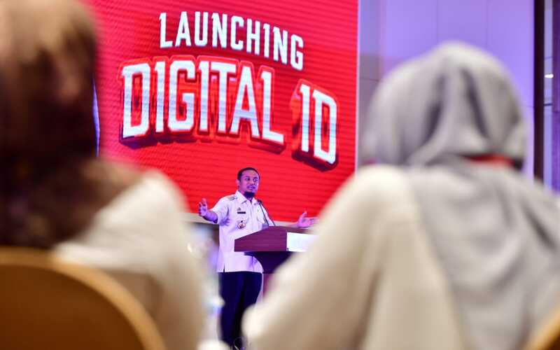 Gubernur Sulsel Andi Sudirman Sulaiman meluncurkan aplikasi Digital ID di Hotel Claro Makassar./Pemprov Sulsel