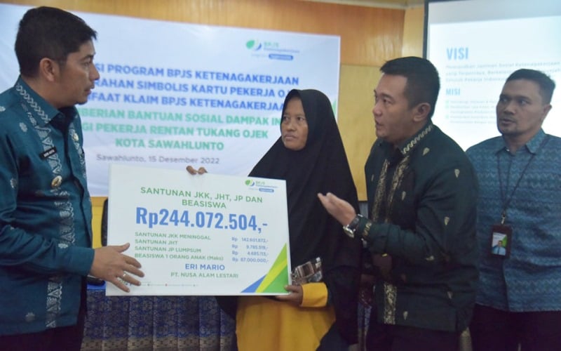  BPJS Salurkan Santunan Rp2,9 Miliar untuk Korban Meninggal Tambang Sawahlunto