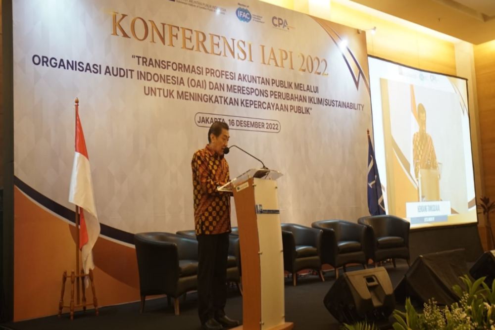 Ketua Umum IAPI Hendang Tanusdjaja saat opening speech di Konferensi IAPI 2022