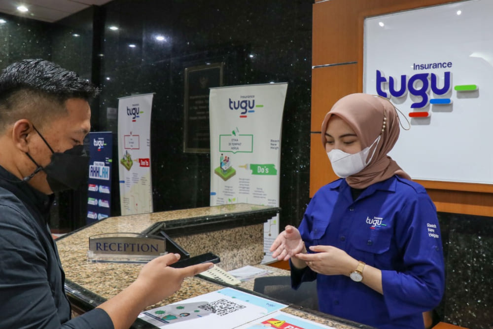  Tugu Insurance Raih Penghargaan Indonesia Financial Brand dan BUMN Awards 2022