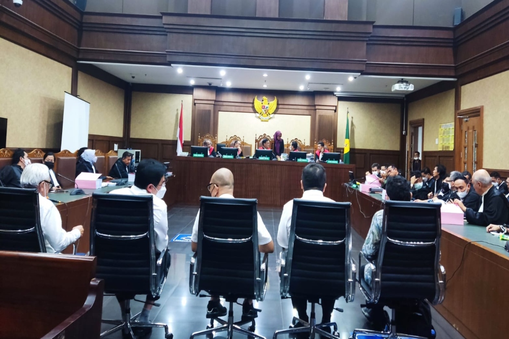 Para terdakwa saat menjalani sidang tuntutan kasus mafia minyak goreng di Pengadilan Tindak Pidana Korupsi (Tipikor) Jakarta Pusat, Kamis (22/12/2022)./JIBI-Setyo Aji Harjanto.