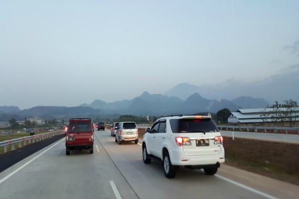 Ilustrasi lalu lintas di Tol Cipali/Bisnis-Chamdan Purwoko