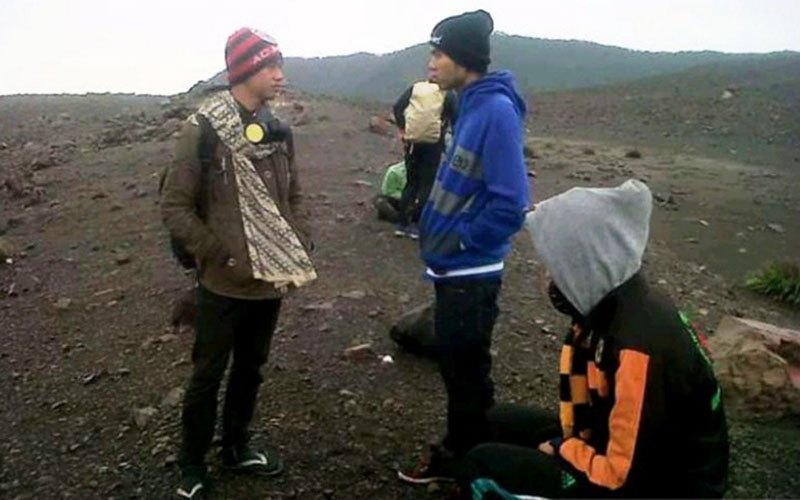  Wisatawan Dilarang Mendaki Gunung Marapi saat Pergantian Tahun Baru