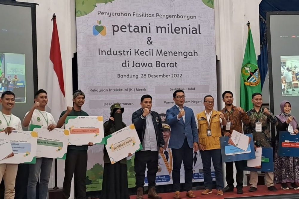  Jabar Fasilitasi Merek hingga Sertifikasi Halal untuk 510 Petani Milenial dan IKM