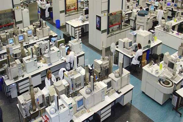  Industri Kimia dan Farmasi: Susut Produksi, Tumbuh Investasi